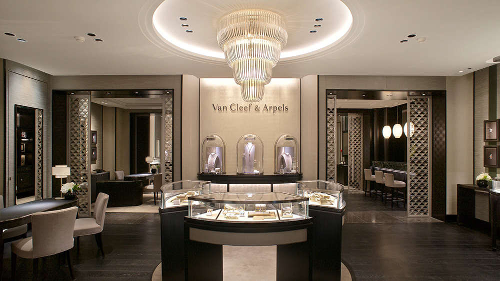 Επώνυμα κοσμήματα οίκου Van Cleef & Arpels